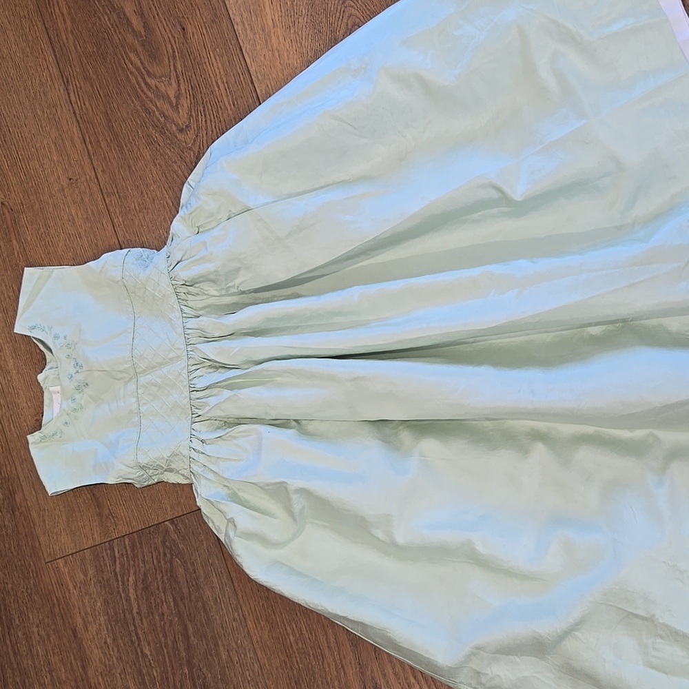 STRASBURG MINT GREEN 100% SILK EMBROIDERED PARTY DRESS SIZE 8. #7778